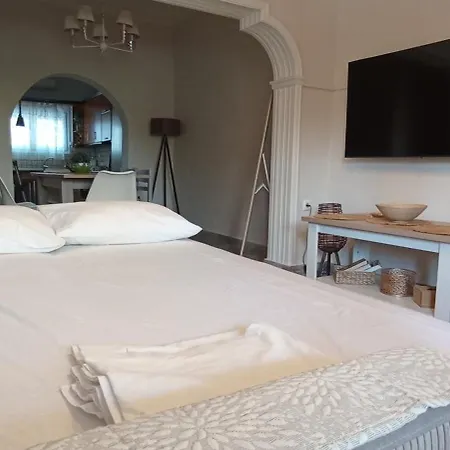 Sweet Maisonette In Corfu Town アパート *